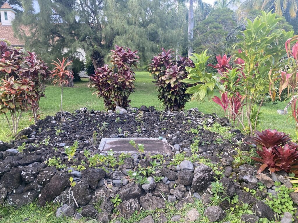 Charles Lindbergh's Grave - Road to Hana - Maui