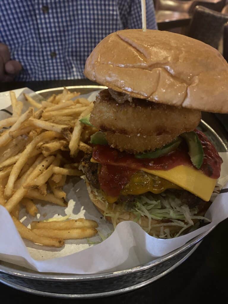 Claim Jumper Las Vegas at the Golden Nugget - Widow Maker Burger