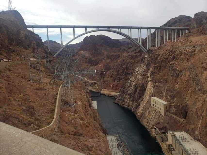 photo of Hoover Dam bridge