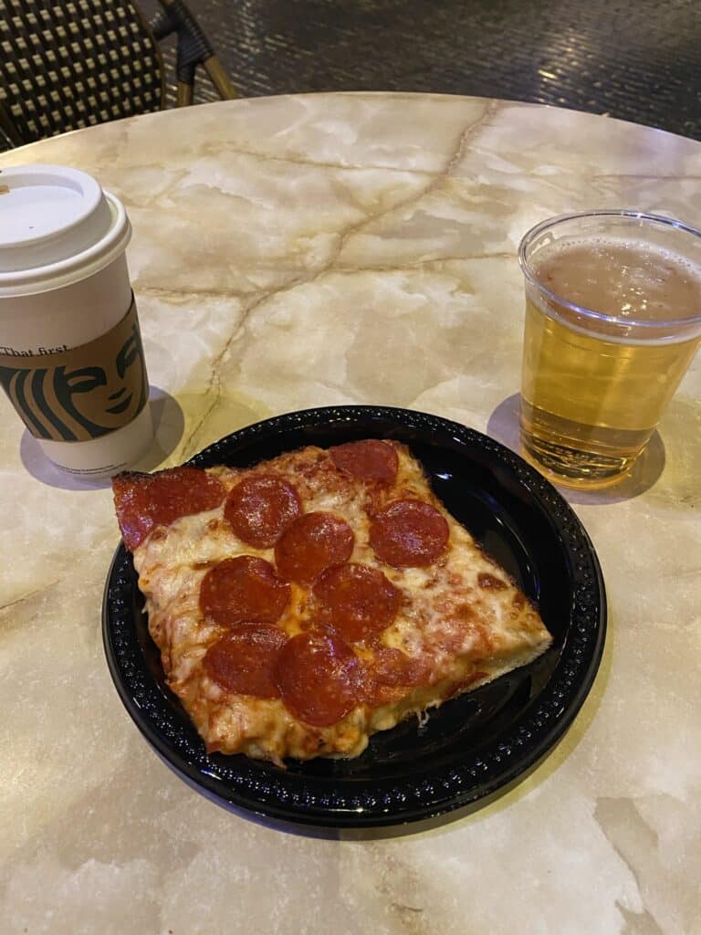 Sirrico's Pizza at New York New York Hotel and Casino Pizza and Beer