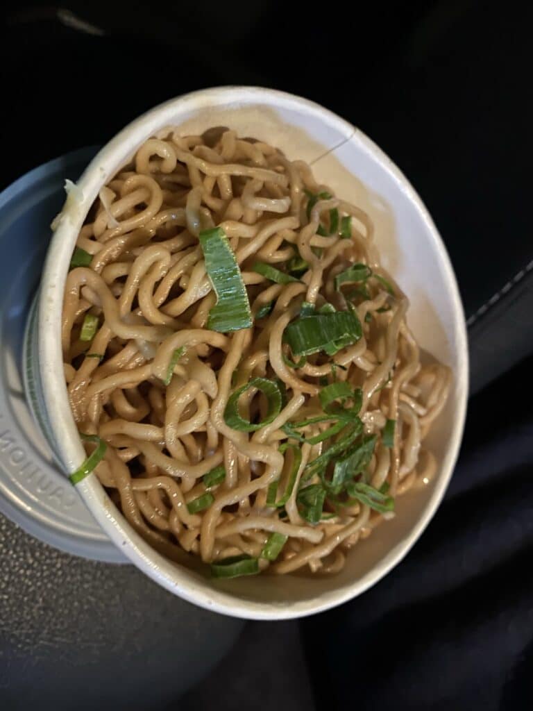 Tinroof Maui - Garlic Noodles