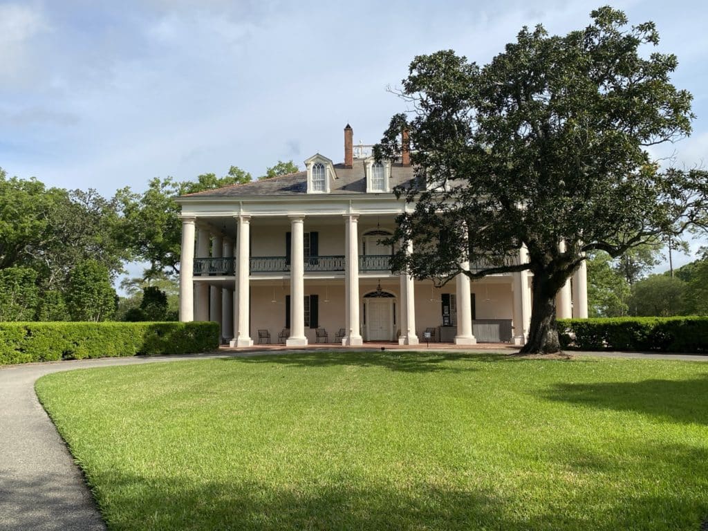 plantation home outside of New Orleans