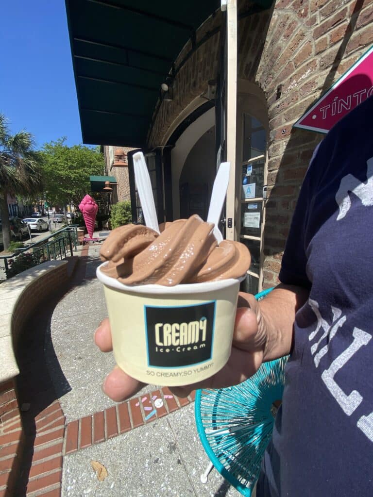 Tinto Y Crema ice cream in Charleston