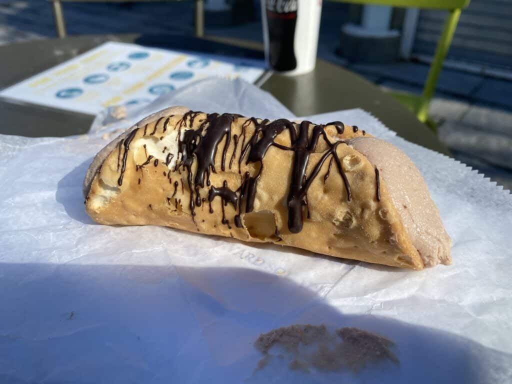Mike's Pastry - Nutella Cannoli