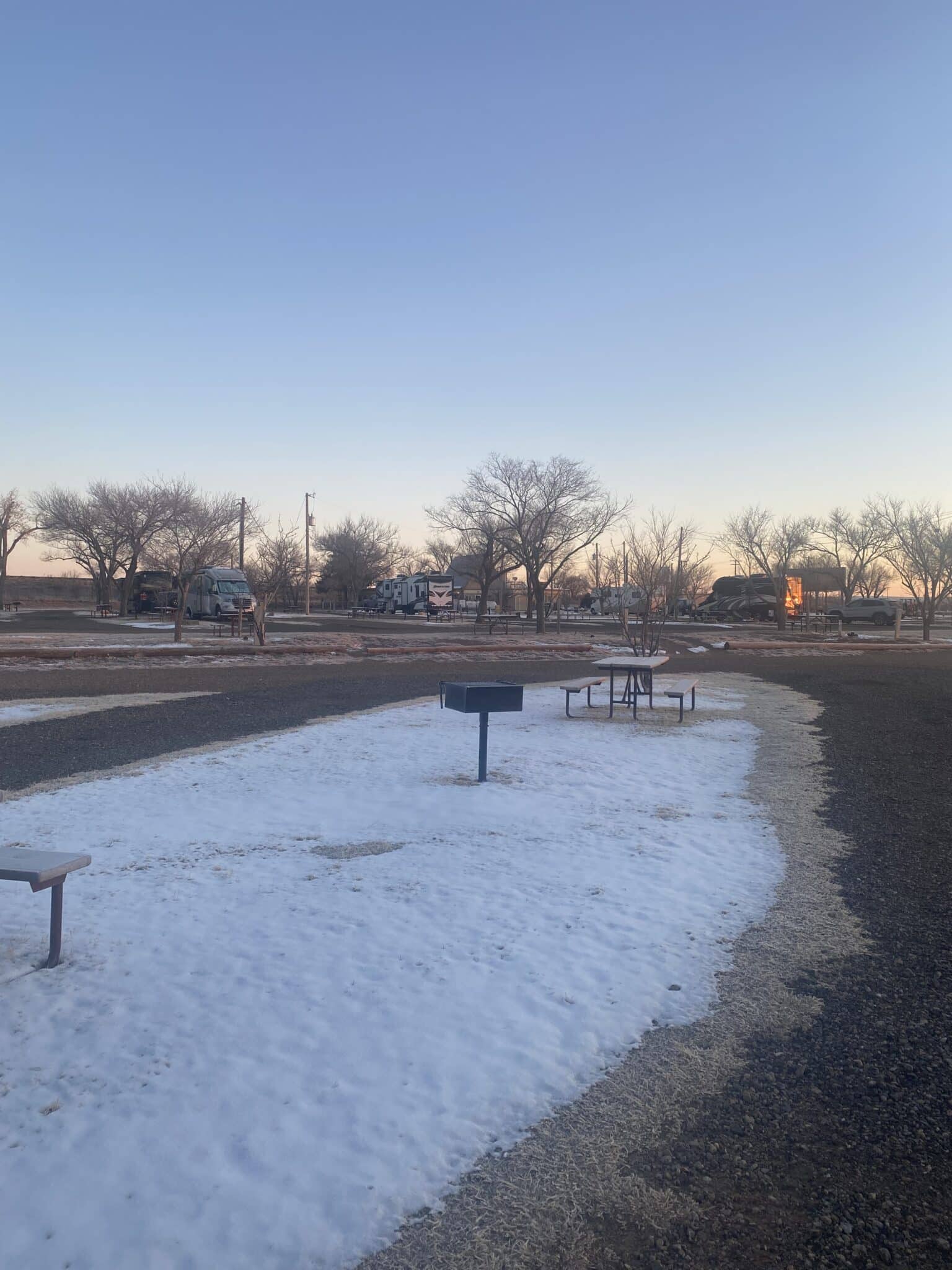 photo showing the distance between the cabin and the bathroom house