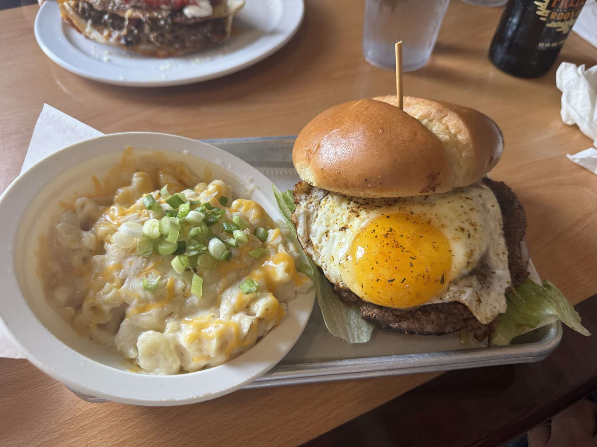 house burger with mac n cheese